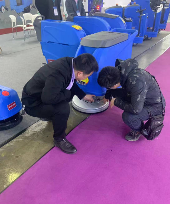 香港小型电动洗地机是否适合用于环卫保洁